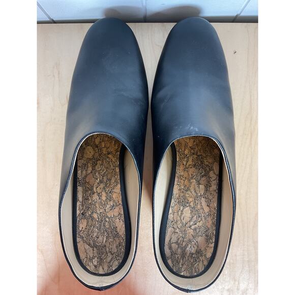 Sydney Brown Women's Black Vegan Leather Round Wood Heel Slip On Mule Size 40/9 - Picture 6 of 7